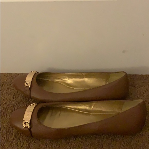 COACH FLATS - Picture 2 of 7